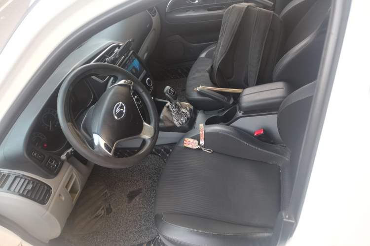 Used Soueast V3 Lingyue 2015 1.5L Manual Style Edition Left Front Seat