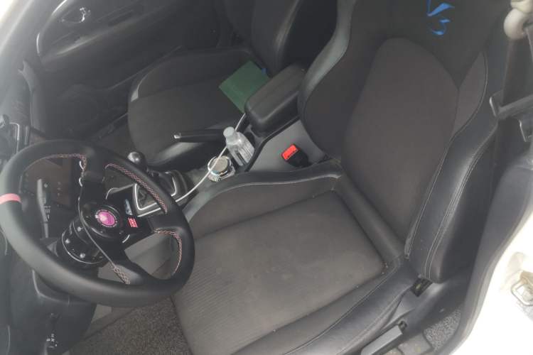 Used Soueast V3 Lingyue 2015 1.5L Manual Style Edition Left Front Seat