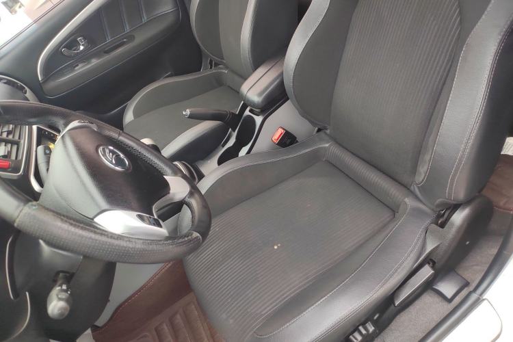 Used Soueast V3 Lingyue 2015 1.5L Manual Style Edition Left Front Seat
