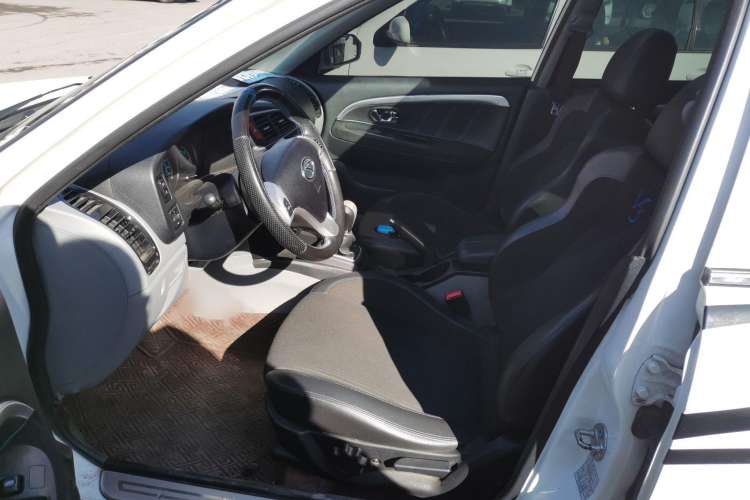 Used Soueast V3 Lingyue 2015 1.5L Manual Style Edition Left Front Seat