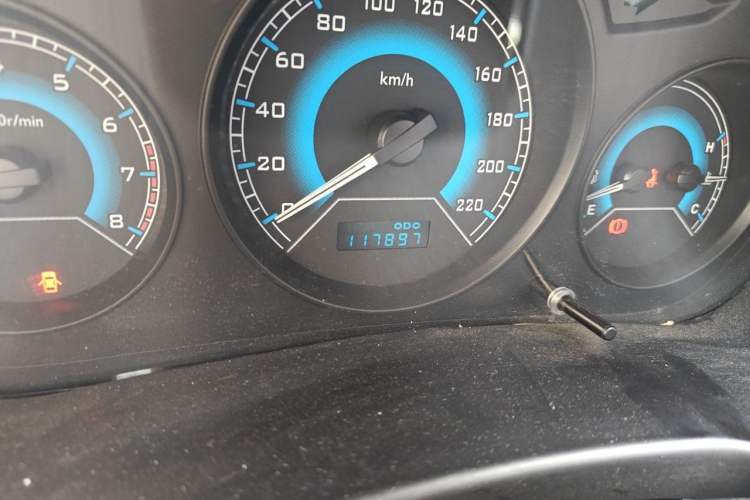Used Soueast V3 Lingyue 2015 1.5L Manual Style Edition Odometer Close Up