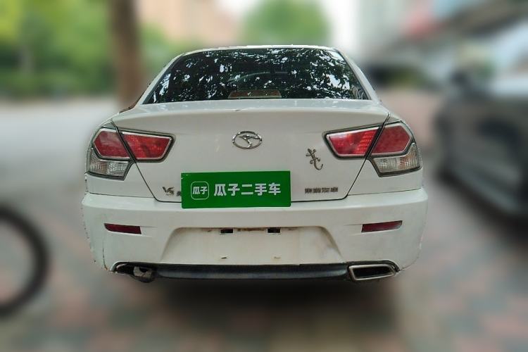 Used Soueast V3 Lingyue 2015 1.5L Manual Smart Edition Rear