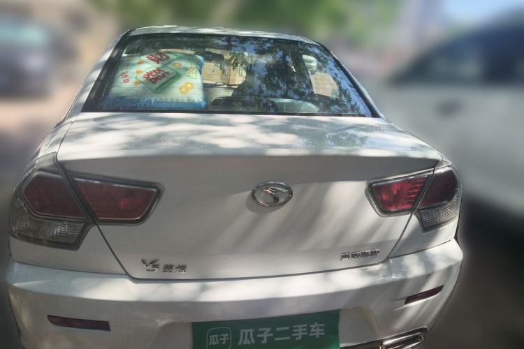 Used Soueast V3 Lingyue 2015 1.5L Manual Happiness Edition Rear