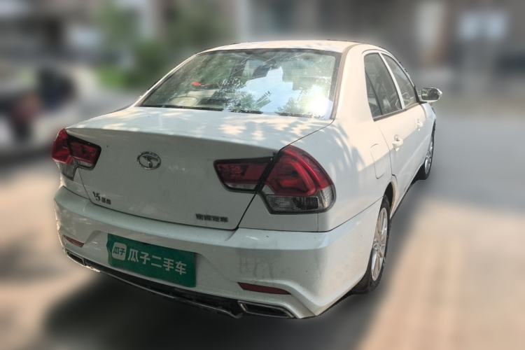 Used Soueast V3 Lingyue 2015 1.5L Manual Happiness Edition Rear Right 45 Deg