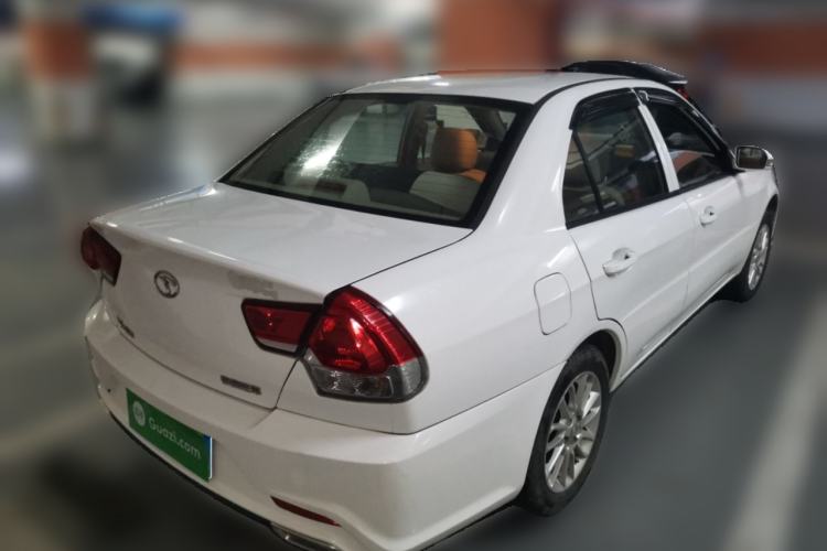 Used Soueast V3 Lingyue 2015 1.5L Manual Happiness Edition Rear Right 45 Deg