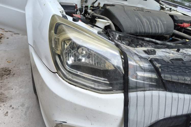 Used Soueast V3 Lingyue 2015 1.5L Manual Happiness Edition Right Front Headlight