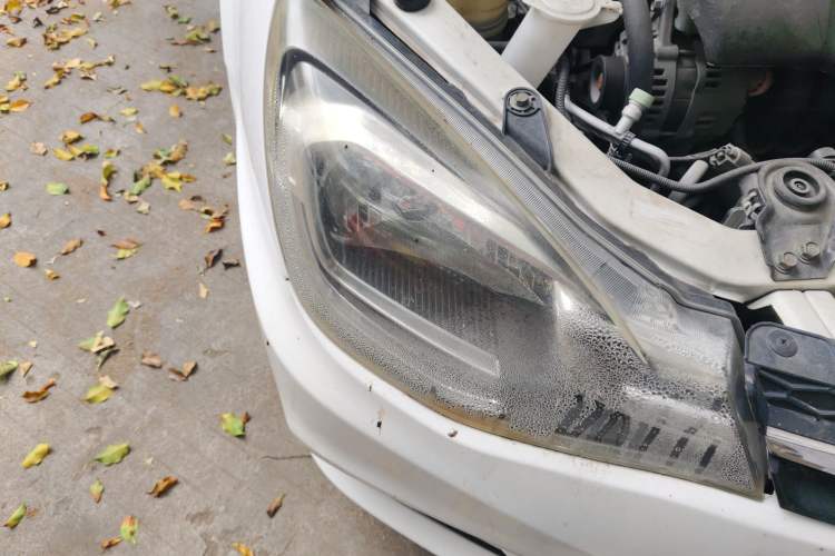 Used Soueast V3 Lingyue 2015 1.5L AMT Happiness Edition Right Front Headlight