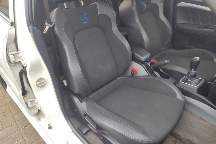 Used Soueast V3 Lingyue 2015 1.5L Manual Style Edition Right Front Seat