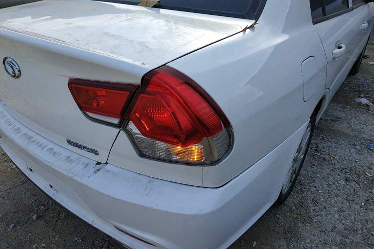 Used Soueast V3 Lingyue 2015 1.5L Manual Happiness Edition Right Rear Taillight