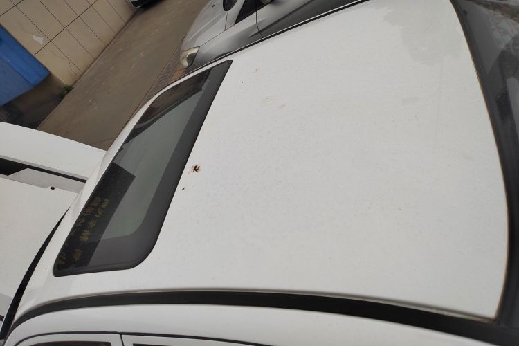 Used Soueast V3 Lingyue 2015 1.5L Manual Style Edition Roof