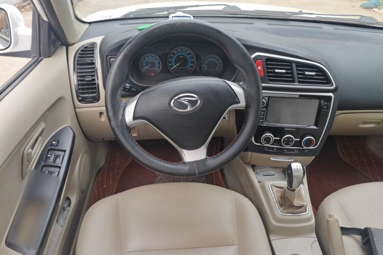 Used Soueast V3 Lingyue 2015 1.5L Manual Happiness Edition Steering Wheel