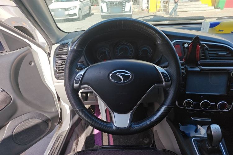 Used Soueast V3 Lingyue 2015 1.5L Manual Style Edition Steering Wheel