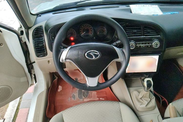 Used Soueast V3 Lingyue 2015 1.5L Manual Smart Edition Steering Wheel