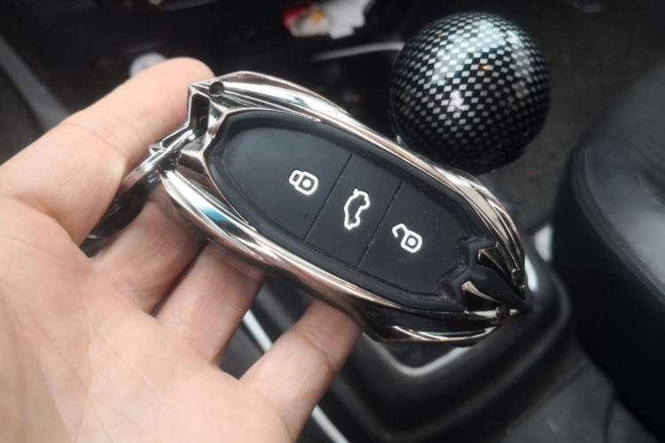 Used Soueast V3 Lingyue 2015 1.5L Manual Style Edition Vehicle Key