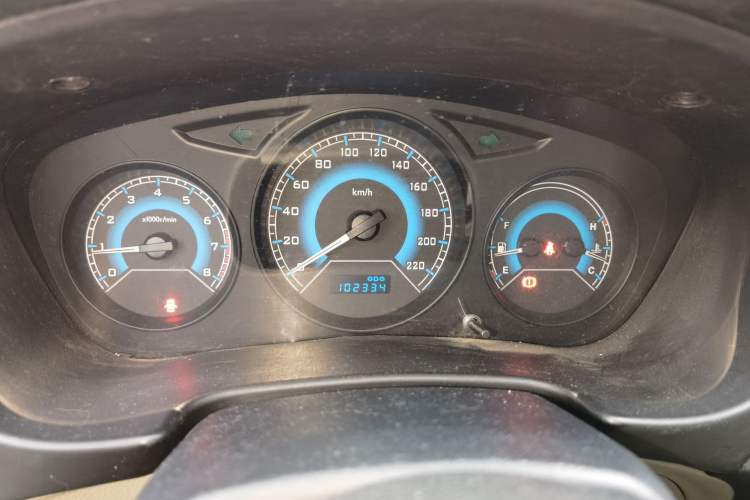 Used Soueast V3 Lingyue 2017 1.5L Manual Xiqi Edition Instrument Cluster