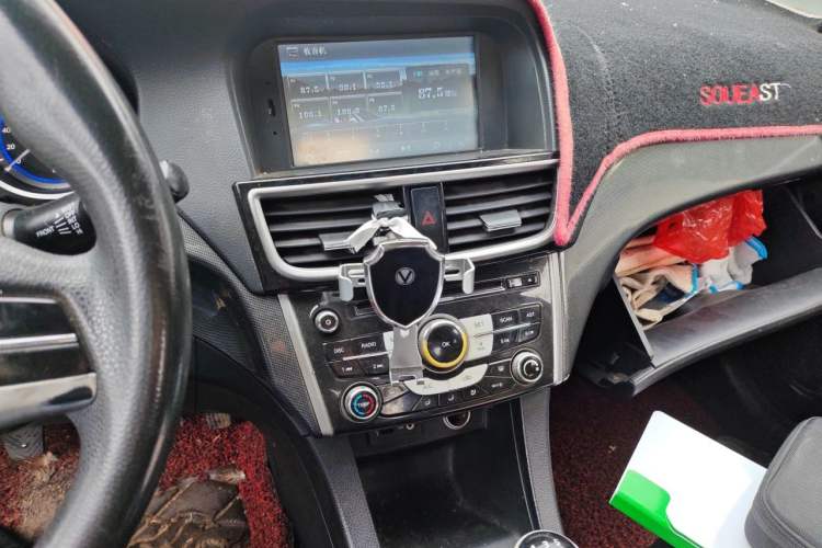 Used Soueast V5 Lingzhi 2012 1.5L Manual Luxury Version Audio And AC Panel