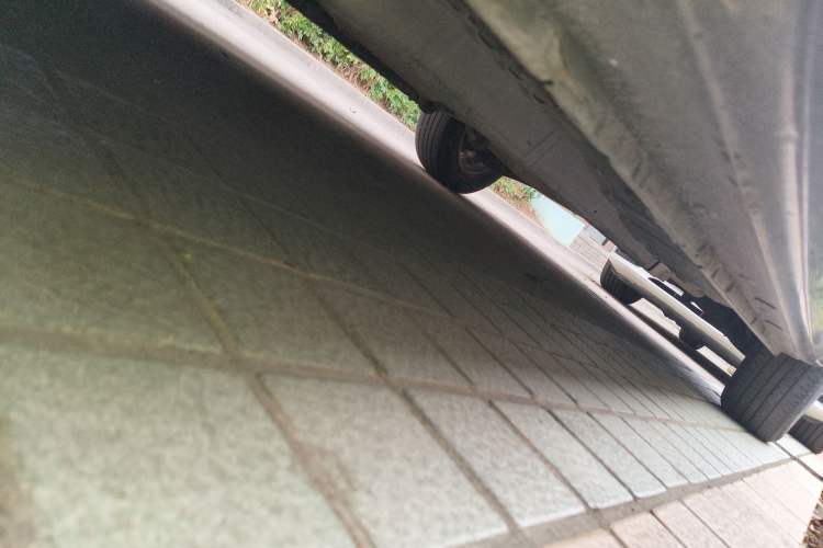 Used Soueast V5 Lingzhi 2012 1.5L Manual Standard Edition Chassis Front Left