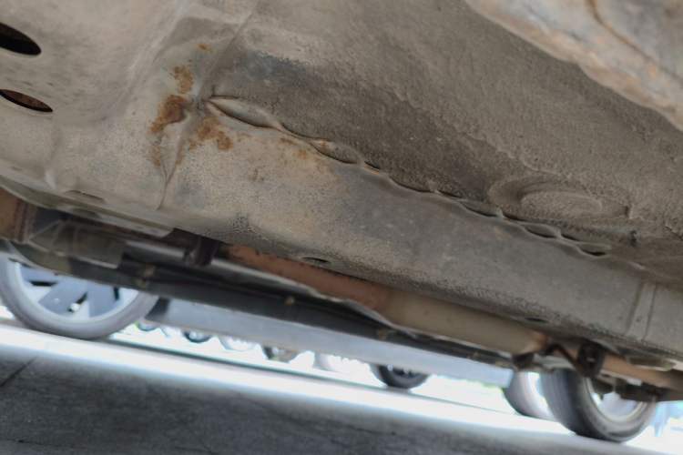 Used Soueast V5 Lingzhi 2012 1.5L Manual Comfort Edition Chassis Front Left