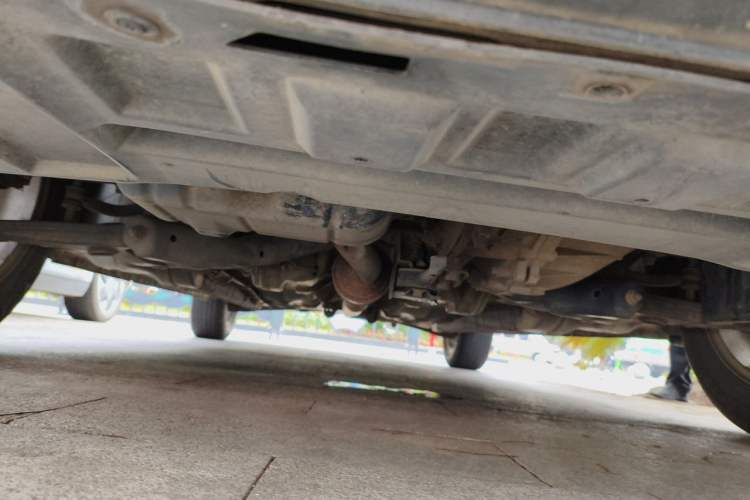 Used Soueast V5 Lingzhi 2012 1.5L Manual Comfort Edition Chassis Front