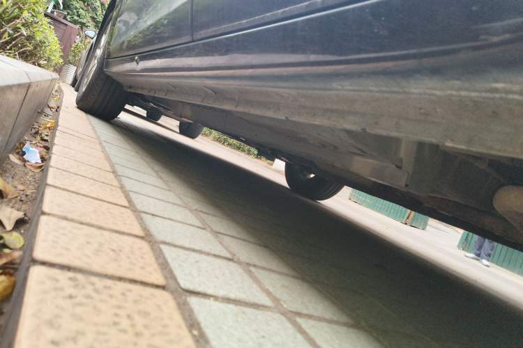 Used Soueast V5 Lingzhi 2012 1.5L Manual Standard Edition Chassis Rear Left