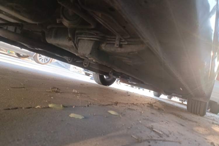 Used Soueast V5 Lingzhi 2012 1.5L Manual Comfort Edition Chassis Rear Right