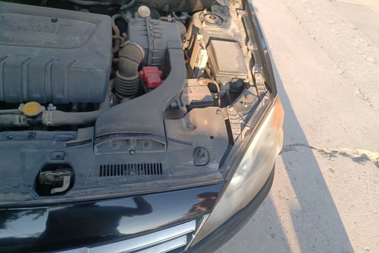 Used Soueast V5 Lingzhi 2012 1.5L Manual Comfort Edition Engine Bay Left