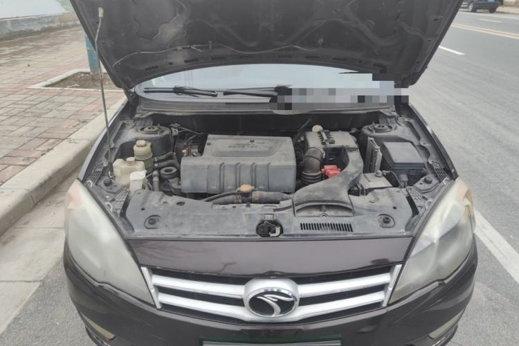 Used Soueast V5 Lingzhi 2012 1.5L Manual Standard Edition Engine Bay