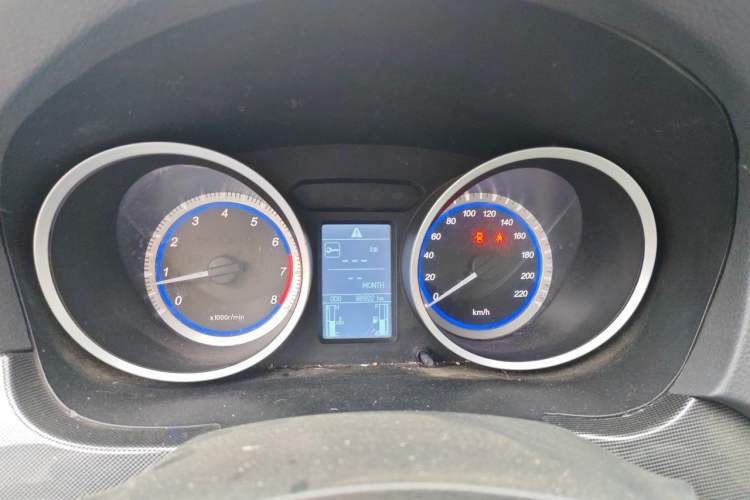 Used Soueast V5 Lingzhi 2012 1.5L Manual Luxury Version Instrument Cluster