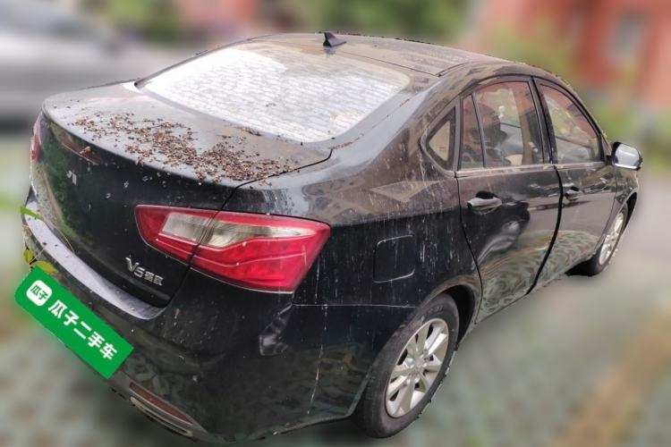 Used Soueast V5 Lingzhi 2012 1.5L Manual Standard Edition Rear Right 45 Deg