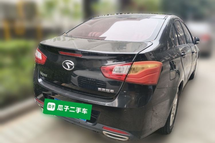 Used Soueast V5 Lingzhi 2012 1.5L Manual Standard Edition Rear Right 45 Deg