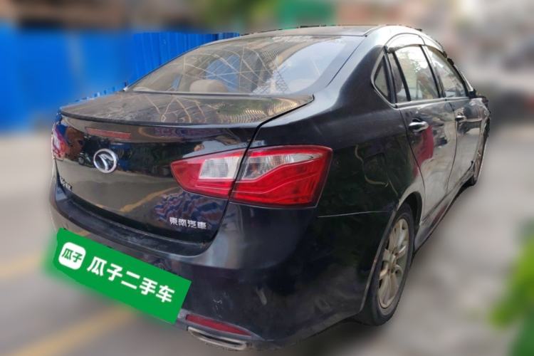 Used Soueast V5 Lingzhi 2012 1.5L CVT Luxury Version Rear Right 45 Deg