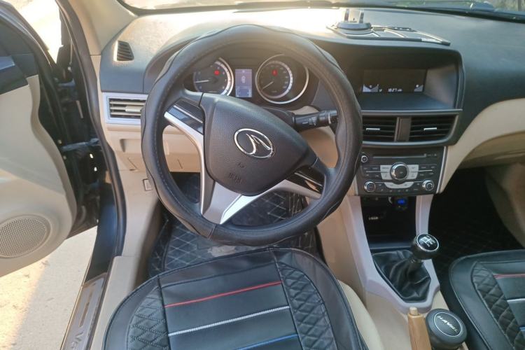 Used Soueast V5 Lingzhi 2012 1.5L Manual Comfort Edition Steering Wheel