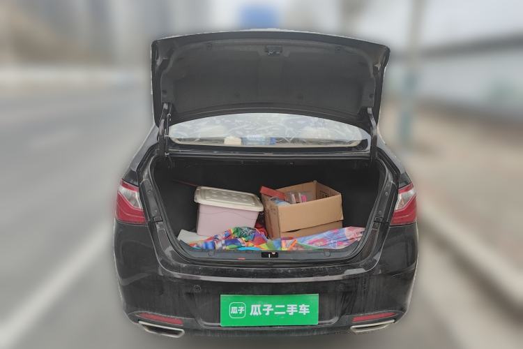Used Soueast V5 Lingzhi 2012 1.5L Manual Standard Edition Trunk