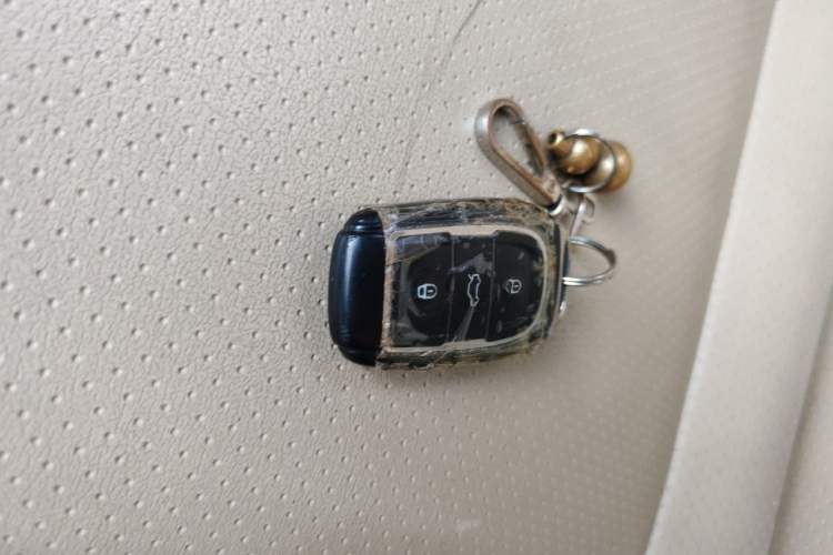 Used Soueast V5 Lingzhi 2012 1.5L CVT Luxury Version Vehicle Key