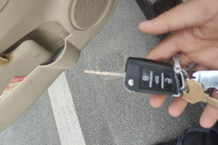 Used Soueast V5 Lingzhi 2012 1.5L Manual Standard Edition Vehicle Key