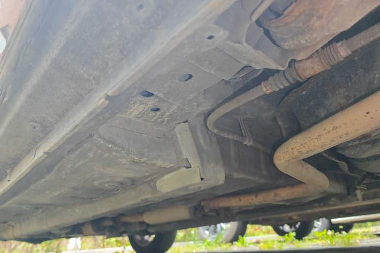 Used Soueast V5 Lingzhi 2012 1.5L Manual Comfort Edition Chassis Rear Left