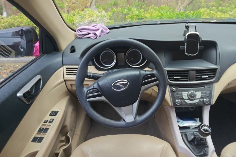 Used Soueast V5 Lingzhi 2012 1.5L Manual Comfort Edition Steering Wheel