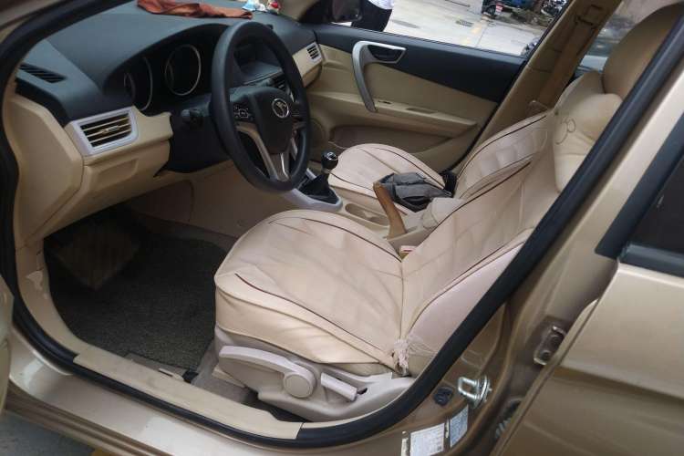 Used Soueast V5 Lingzhi 2012 1.5L Manual Luxury Version Left Front Seat