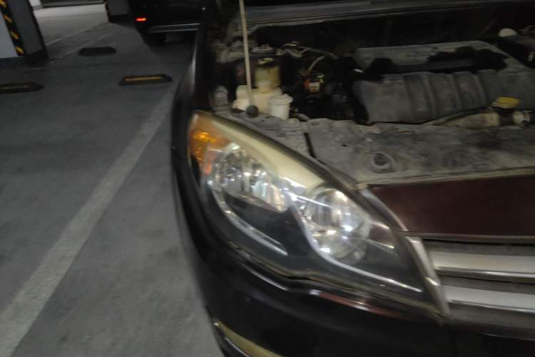 Used Soueast V5 Lingzhi 2012 1.5L Manual Luxury Version Right Front Headlight