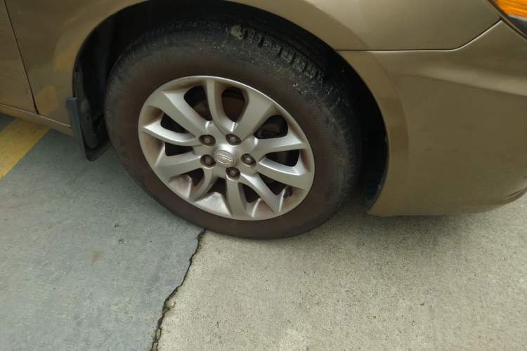 Used Soueast V5 Lingzhi 2012 1.5L Manual Luxury Version Right Front Wheel Hub