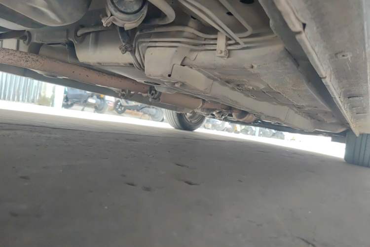 Used Soueast V5 Lingzhi 2012 1.5L Manual Comfort Edition Chassis Rear Right