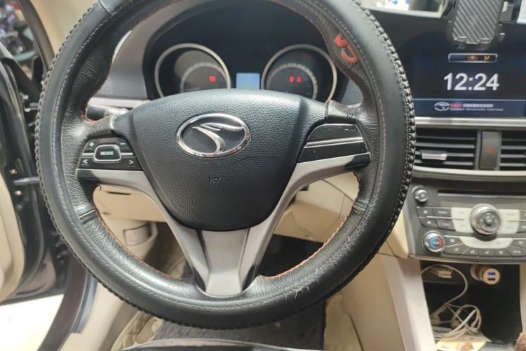 Used Soueast V5 Lingzhi 2012 1.5L Manual Comfort Edition Steering Wheel
