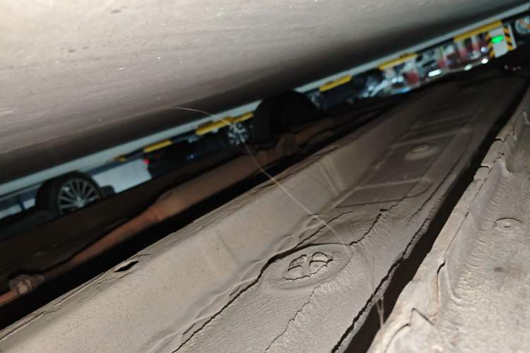 Used Soueast V5 Lingzhi 2012 1.5L Manual Standard Edition Chassis Front Right