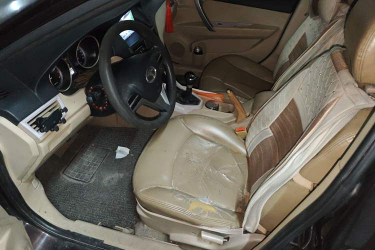 Used Soueast V5 Lingzhi 2012 1.5L Manual Standard Edition Left Front Seat