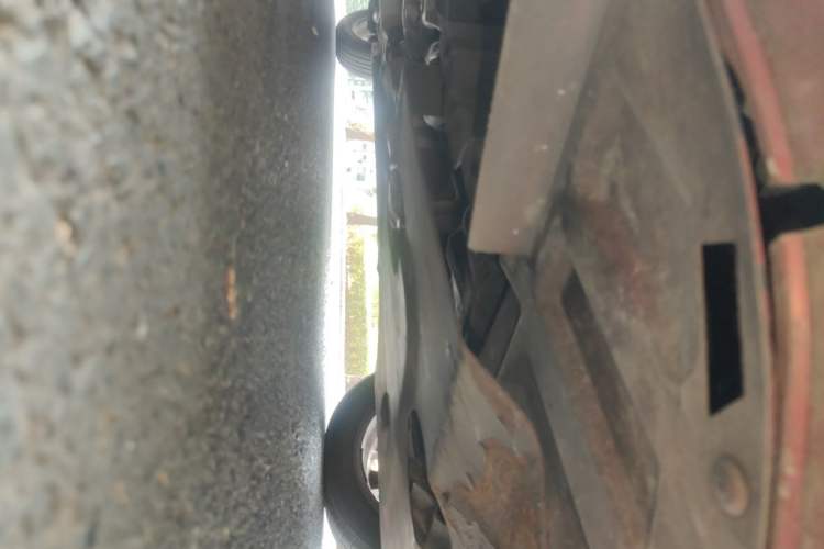 Used Soueast V5 Lingzhi 2012 1.5L CVT Luxury Version Chassis Front