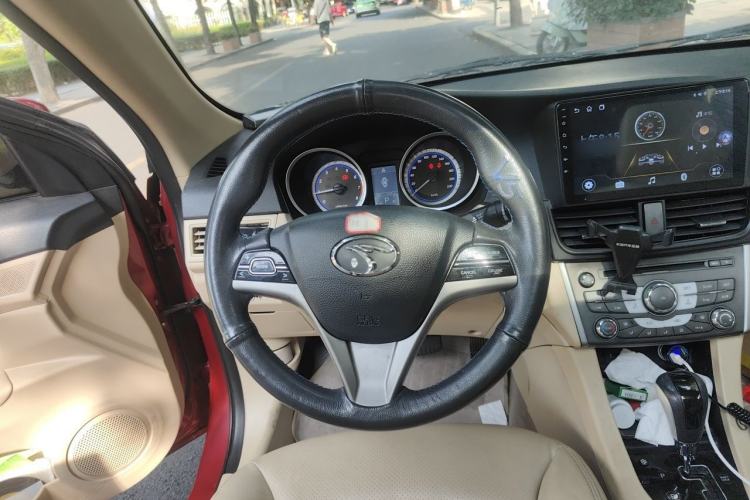 Used Soueast V5 Lingzhi 2012 1.5L CVT Luxury Version Steering Wheel