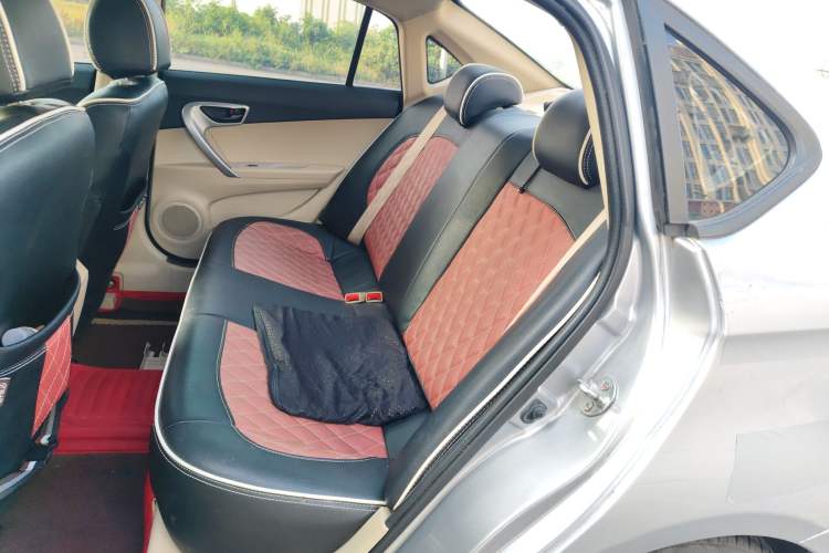 Used Soueast V5 Lingzhi 2012 1.5L Manual Comfort Edition Left Rear Seat