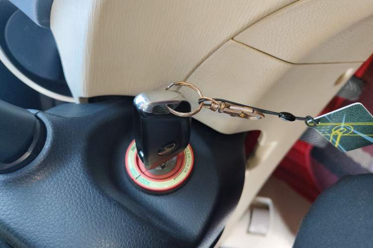 Used Soueast V5 Lingzhi 2012 1.5L Manual Comfort Edition Vehicle Key