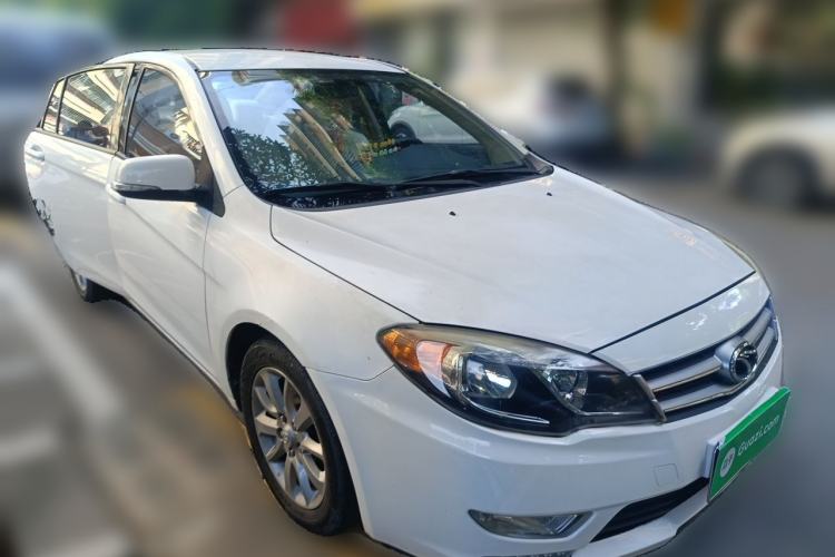 Used Soueast V5 Lingzhi 2012 1.5L CVT Comfort Edition Front Right 45 Deg