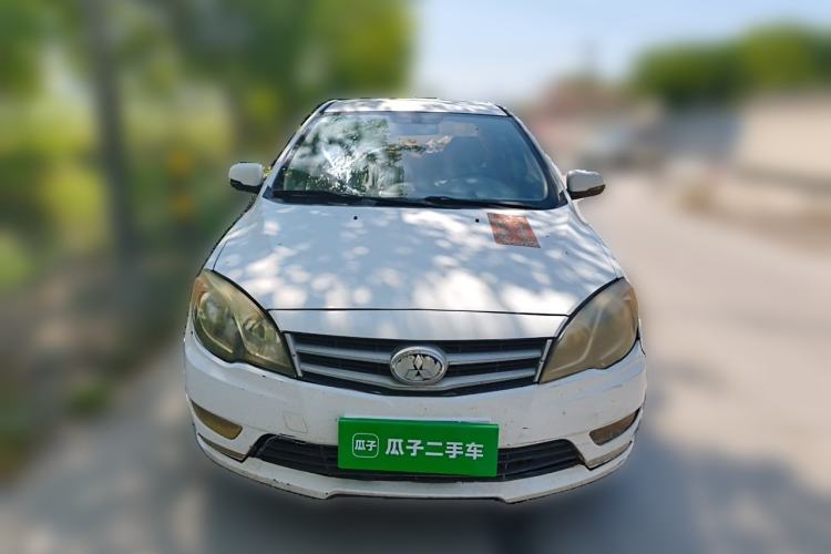 Used Soueast V5 Lingzhi 2012 1.5L Manual Comfort Edition Front
